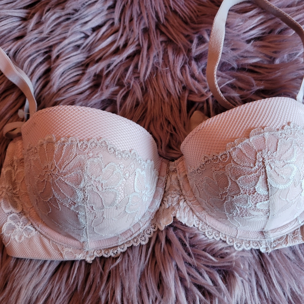 MAIDENFORM Cream Lace Bra [SIZE 34D]